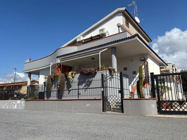 Casa in vendita a Calabria, Cosenza