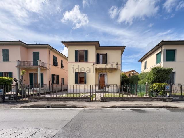 Casa in vendita a Bagni Di Lucca Ponte, Toscana