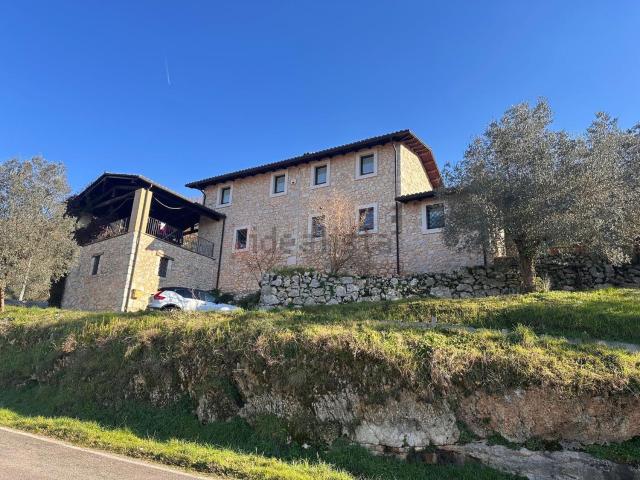Casa in vendita a Ceprano, Lazio