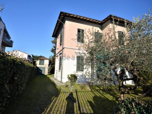 Casa in vendita a Bagni Di Lucca Ponte, Toscana