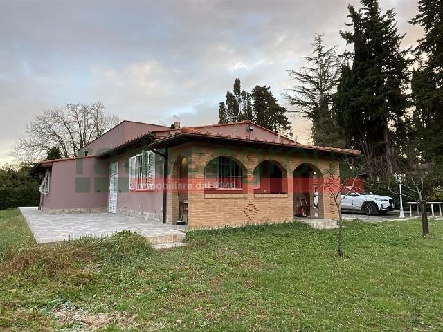 Casa in vendita a Livorno, Toscana