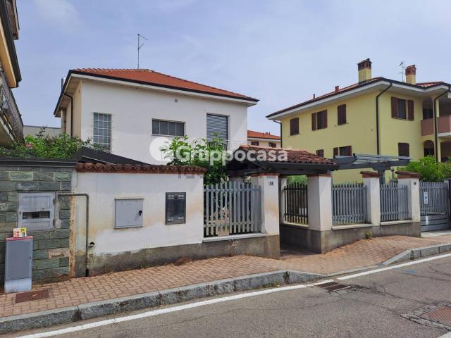 Casa in vendita a Santo Stefano Ticino, Milano