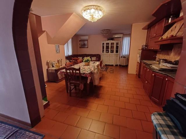 Casa in vendita a Re, Reggio Emilia