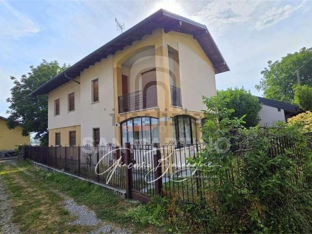 Casa in vendita a Chignolo, Comerio