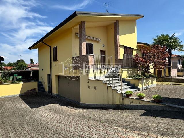 Casa in vendita a Cascina Monella, Casorezzo