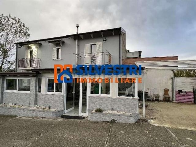 Casa in vendita a San Leucio del Sannio, Benevento