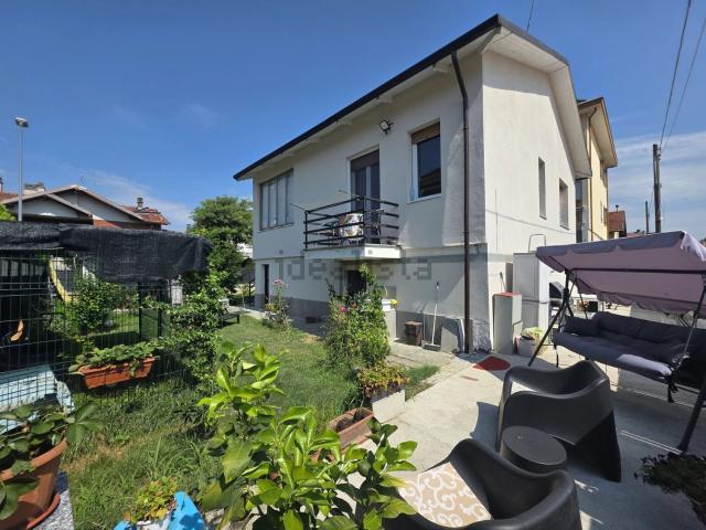 Casa in vendita a La Loggia, Torino