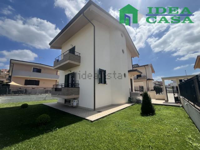 Casa in vendita a Vitulazio, Campania