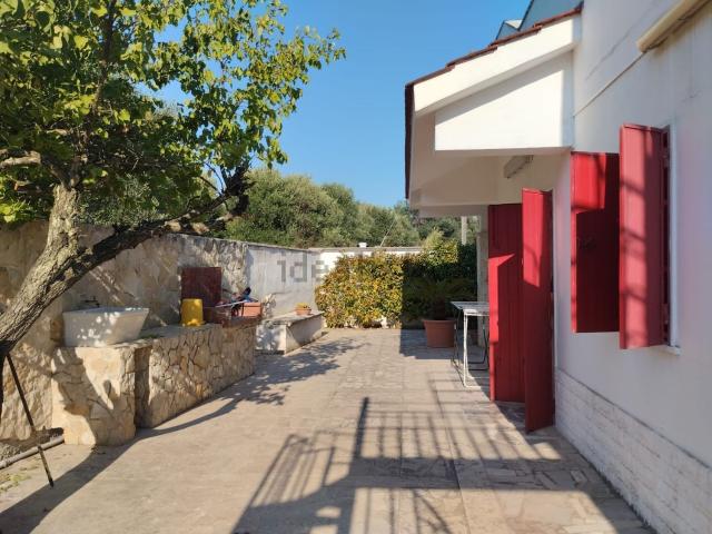 Casa in vendita a Baia dei pescatori, Puglia