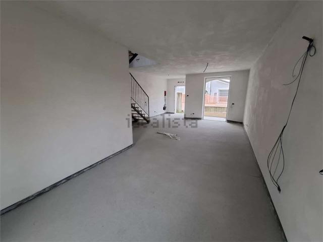 Casa in vendita a Piemonte, Novara