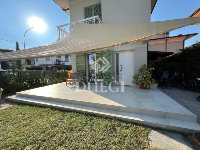 Casa in vendita a Tonfano, Toscana