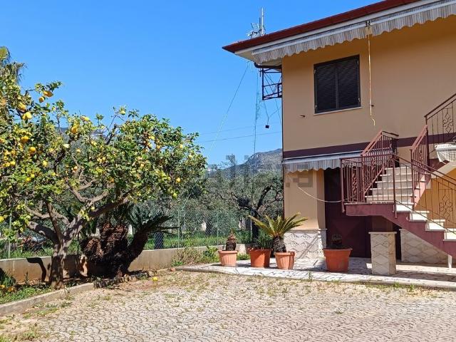 Casa in vendita a Terracina, Lazio