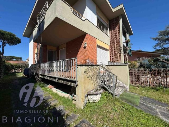Casa in vendita a Tonfano, Toscana