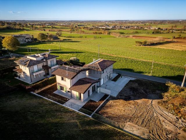 Casa in vendita a San Polo, Lonato