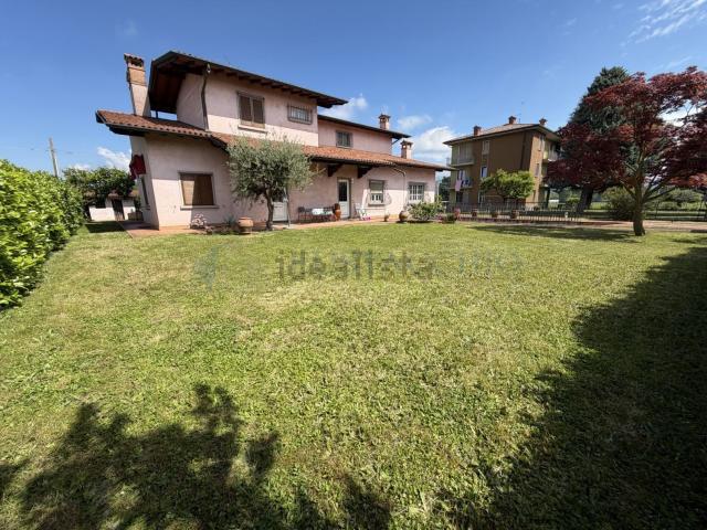 Casa in vendita a Curnasco, Treviolo