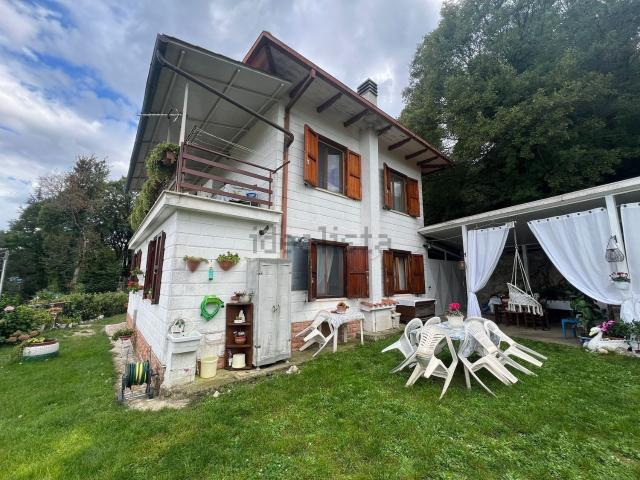 Casa in vendita a Greccio, Lazio