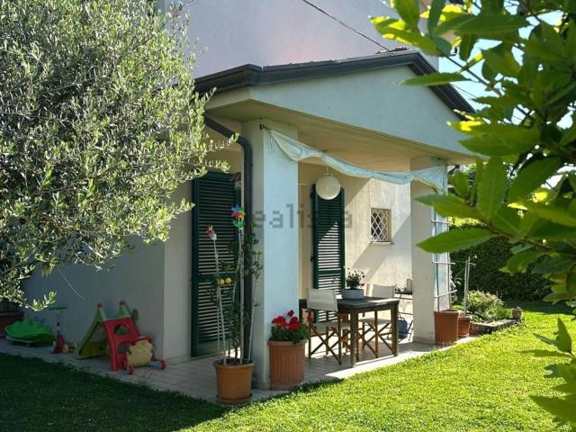 Casa in vendita a Camigliano Santa Gemma, Capannori