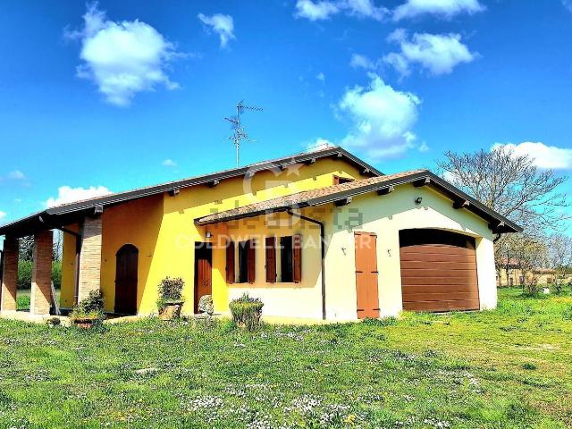 Casa in vendita a Unione Comuni Modenesi Area Nord, Medolla