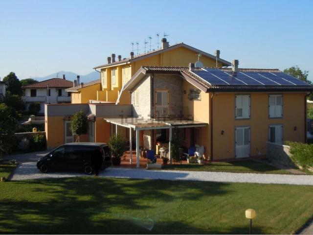 Casa in vendita a Crespina Lorenzana, Cenaia