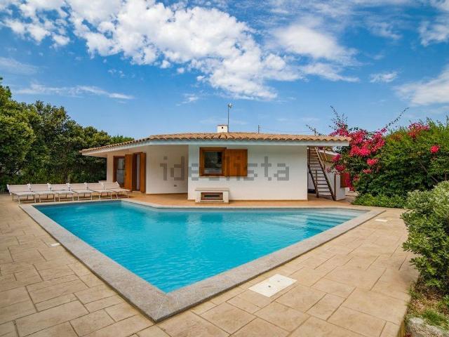 Casa in vendita a Portobello di Gallura, Aglientu
