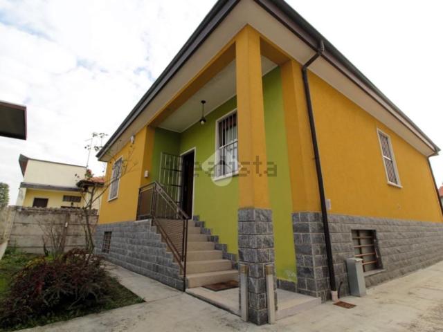 Casa in vendita a Sedriano, Lombardia