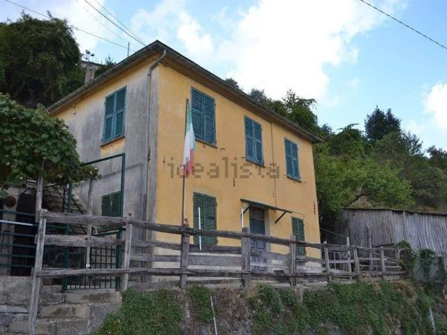 Casa in vendita a Favale Di Malvaro, Liguria