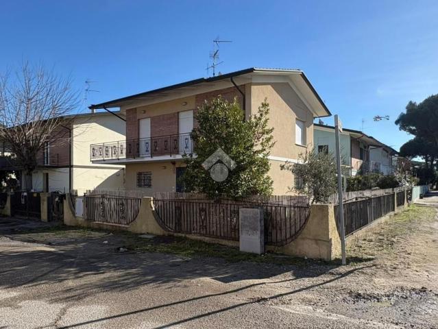 Casa in vendita a Cesenatico, Reggio Emilia