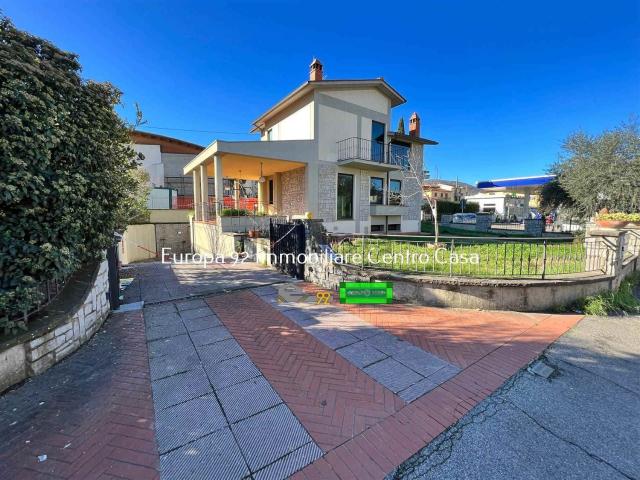 Casa in vendita a Figline e Incisa Valdarno, Figline Valdarno
