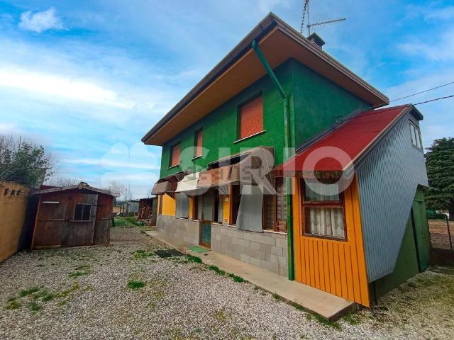 Casa in vendita a Castions Di Strada, Friuli-Venezia Giulia