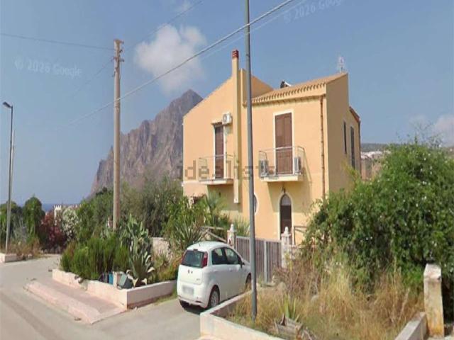 Casa in vendita a Custonaci, Sicilia