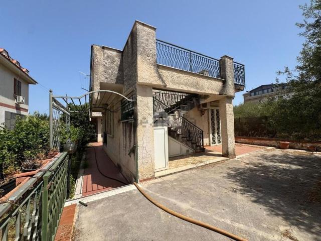 Casa in vendita a Carini, Sicilia