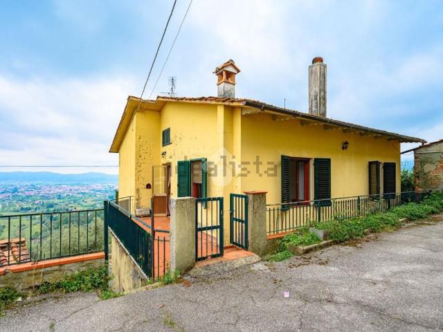 Casa in vendita a Pistoia, Toscana