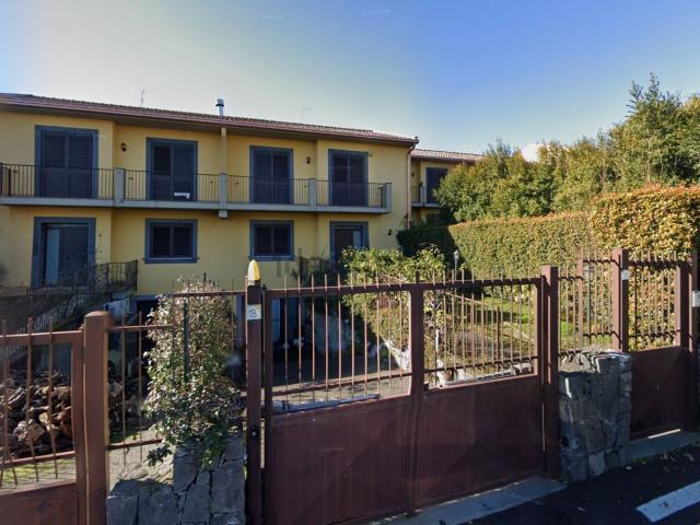 Casa in vendita a Viagrande, Sicilia