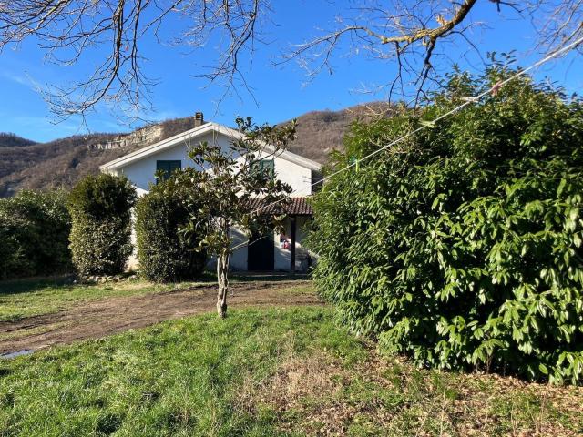 Casa in vendita a Piemonte, Alessandria