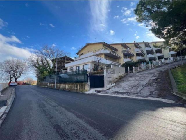Casa in vendita a Marche, Ascoli Piceno