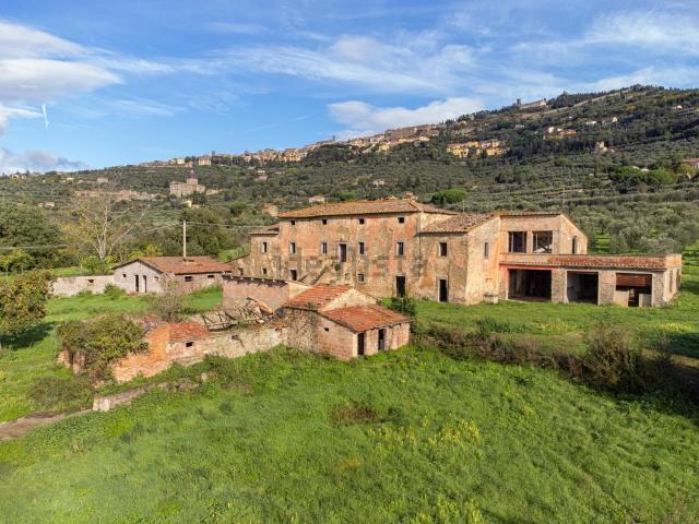 Casa in vendita a Cortona, Toscana