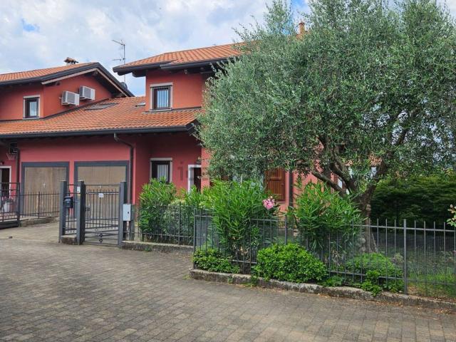 Casa in vendita a Piemonte, Novara