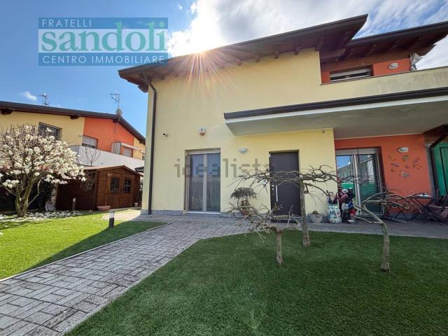 Casa in vendita a Piemonte, Vercelli