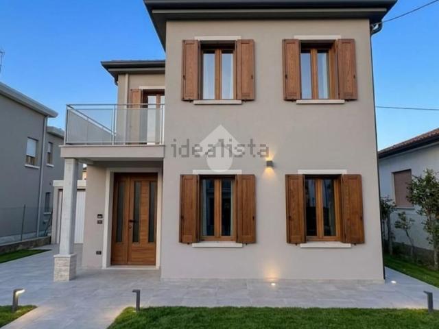 Casa in vendita a Preganziol, Veneto
