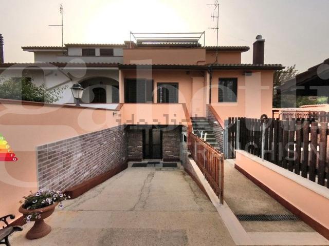 Casa in vendita a Nuova Florida, Roma Capitale