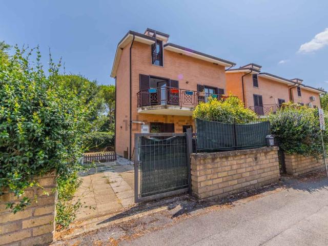 Casa in vendita a Roma Capitale, Lazio