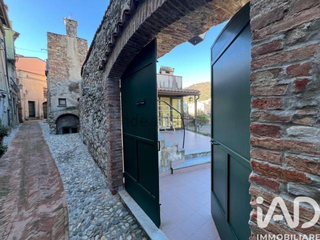 Casa in vendita a Dari, Toirano