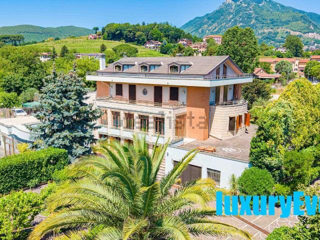 Casa in vendita a Valle, Avellino