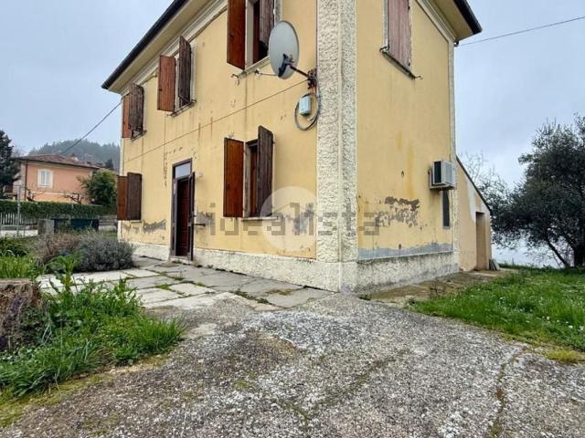 Casa in vendita a Mondaino, Reggio Emilia