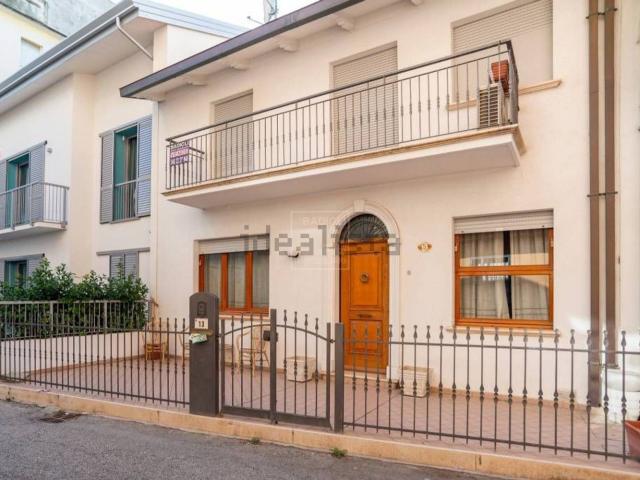 Casa in vendita a Cattolica, Rimini