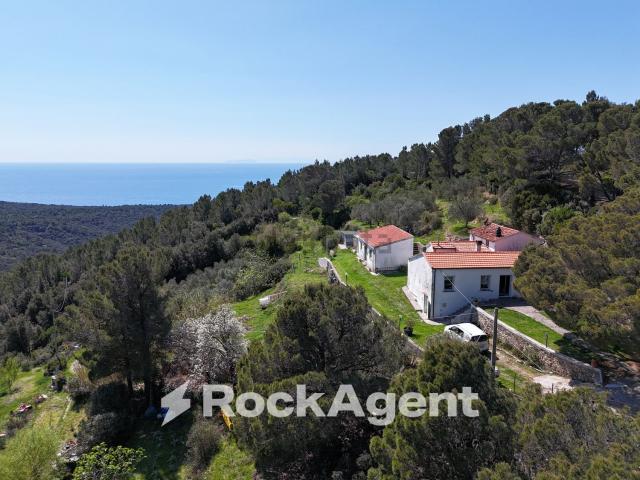 Casa in vendita a Montenero Alto, Livorno