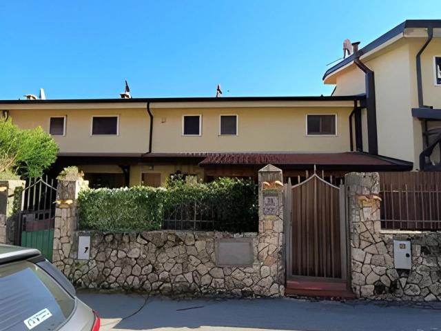 Casa in vendita a Calabria, Cosenza