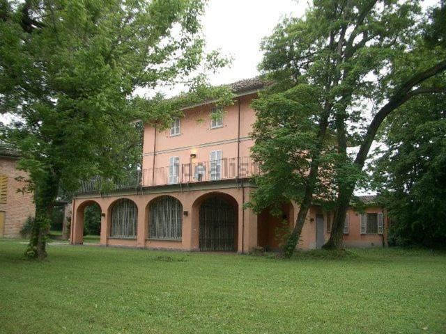 Casa in vendita a Giarona, Piacenza