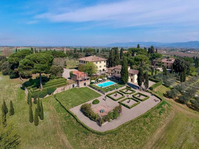 Casa in vendita a Cortona, Toscana