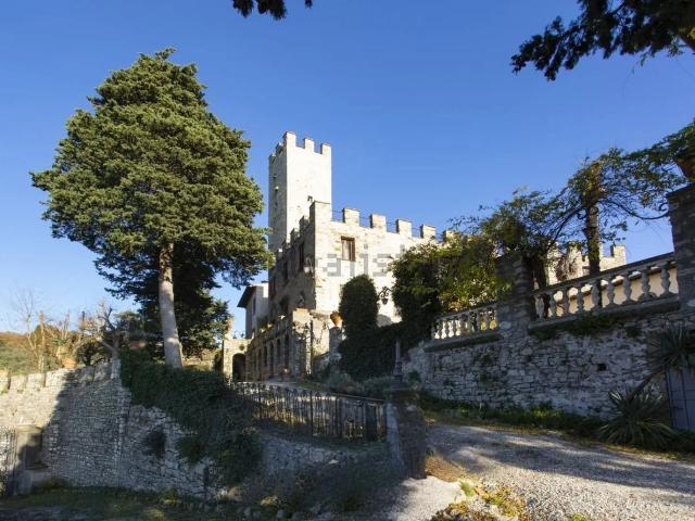 Casa in vendita a Calenzano, Toscana